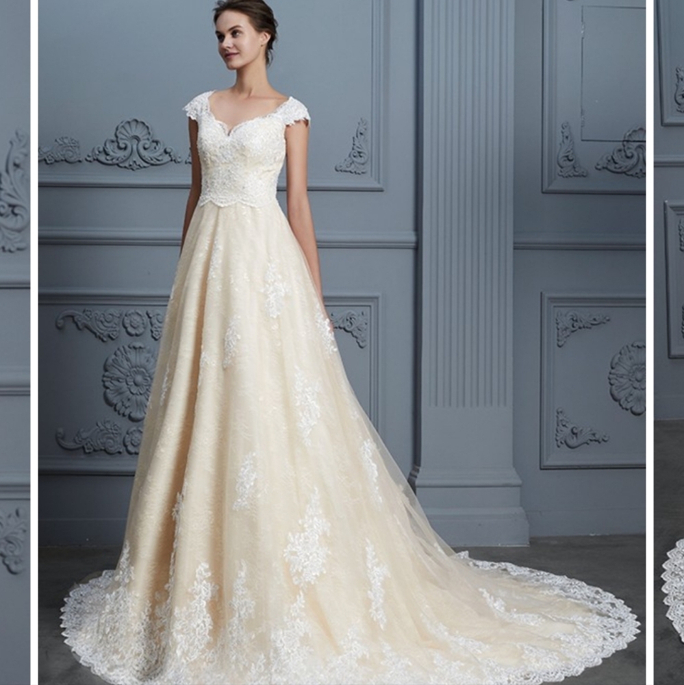 Ball Gown Sweetheart Beading Sleeveless Court Train Lace